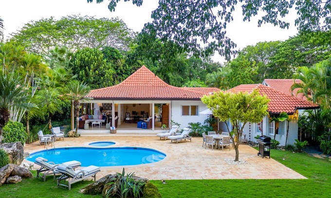 Los Lagos Villa | Perfect Caribbean get away, Piscine avec barbecue, Wifi gratuit, Jacuzzi, Gazebo