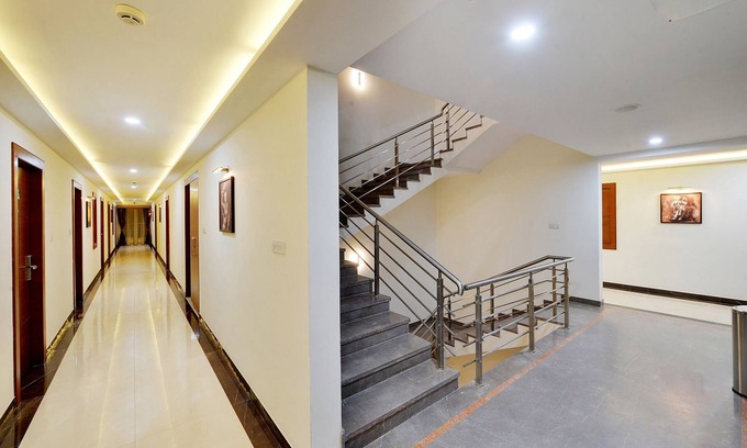 Bommasandra Hôtel | La Sara Gateway