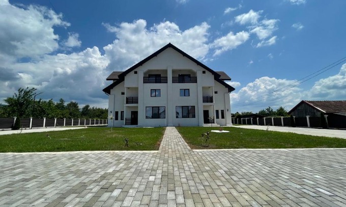 Baia de Fier Maison | La Scoabă
