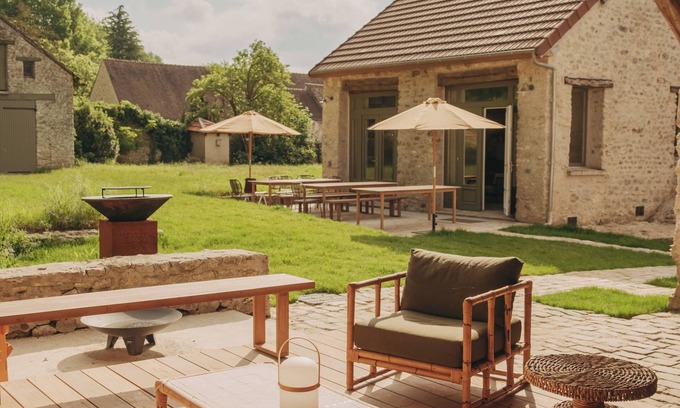 Saint-Hilaire Maison | Magnifique maison avec piscine et bain nordique - 15 chambres