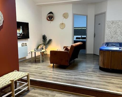 Muret Appartement | La suite, avec jacuzzi & sauna