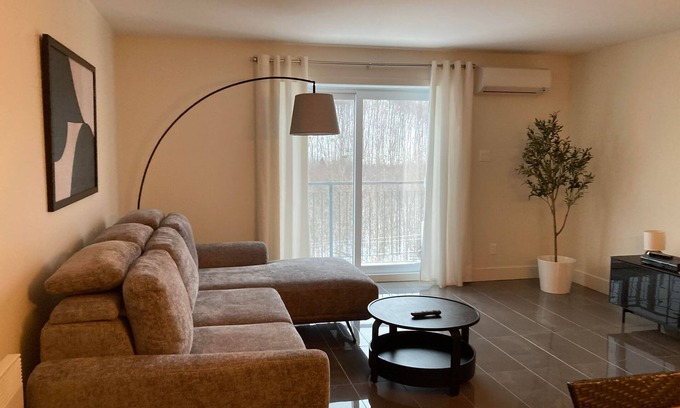Saint-Romuald Appartement | La Suite | Condo Résu