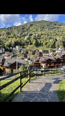 Temu Appartement | La Tana Del Lupo Piste da Sci 200 Mt