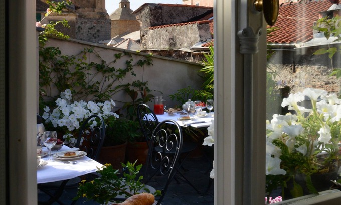 Old Town Lit Et Petit-Déjeuner | La Terrazza di Vico Olivi B&B