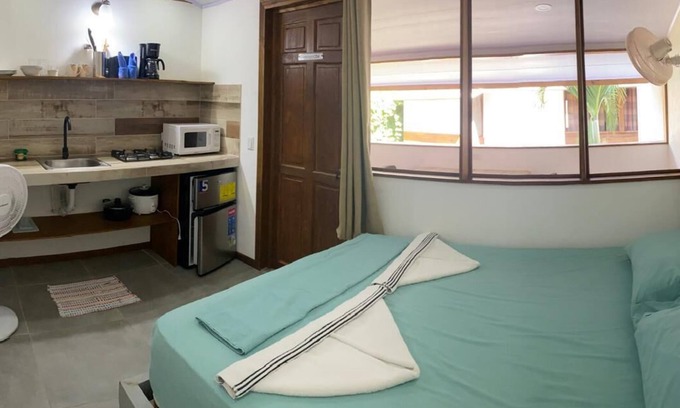 Playa Matapalo Maison | LaThoé - Chambre pour voyageur solo entre plage et jungle