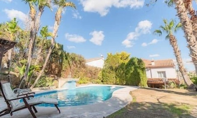 La Pobla de Montornes Maison | La Torre: Casa Perfecta con Piscina Privada