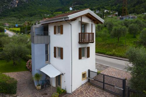 Bolognano-Vignole Maison | La Torretta, Casa indipendente con parcheggio in zona tranquilla ad Arco