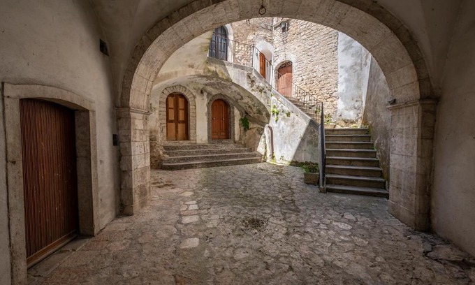 Monteroduni Maison | La torretta sul cortile