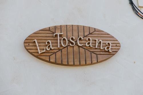 Jadraque Maison | La Toscana Casa Rural piscina ,parking ,barbacoa