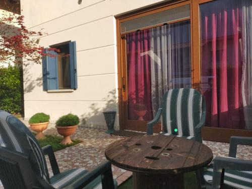 Fontanafredda Maison | La tua casa meravigliosa con giardino