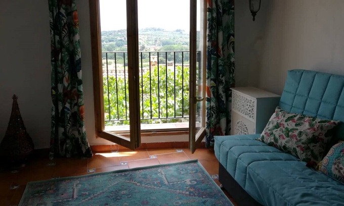 Jerica Maison | La Vía Verde, une maison avec vue sur la montagne