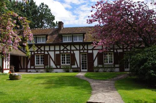 Hebecourt Maison | La Vallée