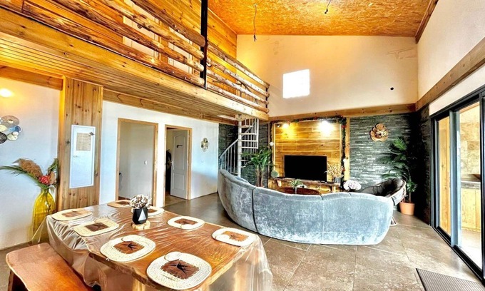 La Plaine des Cafres Villa | La Vie la Bien-Être, 12 Pers Villa - Pool & View