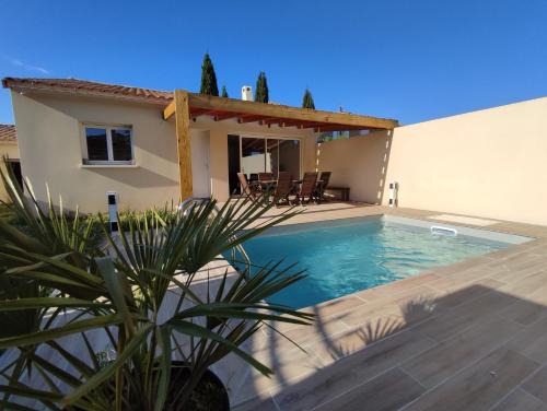 Sauveterre Maison | la villa aux quatre vents en Provence avec Piscine proche d'Avignon