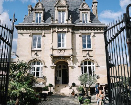 Epernay Lit Et Petit-Déjeuner | La Villa by Michel Gonet