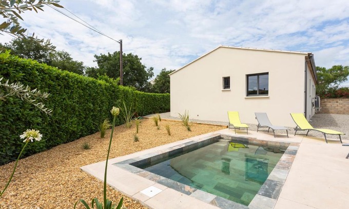 Saint-Victor-la-Coste Maison | La Villa d'Angèle - Villa climatisée avec piscine