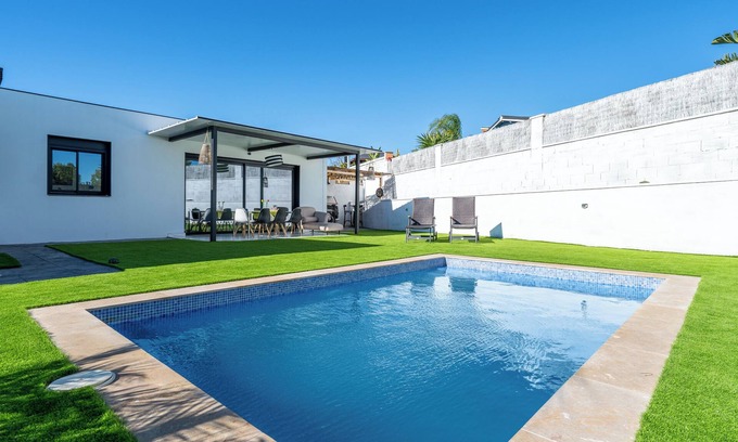 El Roc de Sant Gaieta Villa | 'La Villa Del Roc' avec piscine privée, Wi-Fi et climatisation
