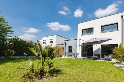 Orgeres Maison | La Villa Pop & Steel - maison avec 4 chambres
