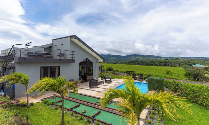 Sabalito Maison | La Vista! View of Arenal volcano & lake - Pool - Air conditioning - Great WiFi