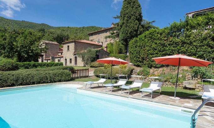 Pieve di Chio Maison | La Vittoria by Interhome