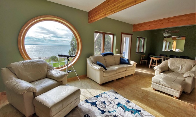 St Ignace Maison | LaBarbe Bleu sur le lac Michigan