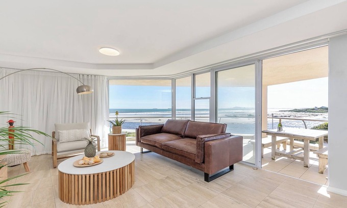 Lagoon Beach Appartement | Lagoon Beach APT 127