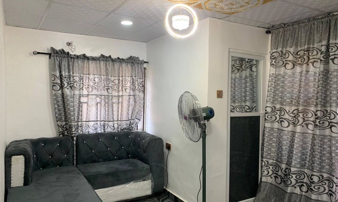 Somolu Appartement | Lagos - 1Bed - Sleeps 2 - AirCon - Free Parking