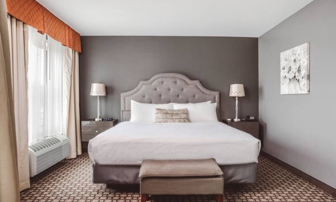 Zion Hôtel | Laid-Back Comfort w/Firepits, Books, Gym & Morning Breakfast Buffet