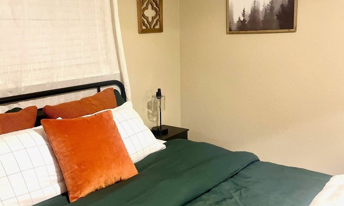 Lake Almanor West Maison | ⭐️Lake Almanor; clean & comfortable wheelchair accessible home in the mountains⭐️