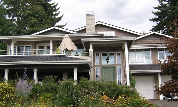 Central Houghton Maison | Vues sur le lac et la montagne - 2 chambres, 3/4 salle de bain