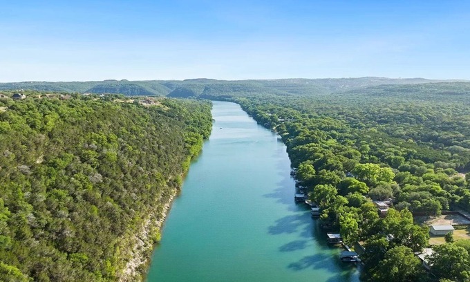 Austin Maison | Lake Austin Modern Luxury 200 Feet of Private Lakefront with 2 Docks