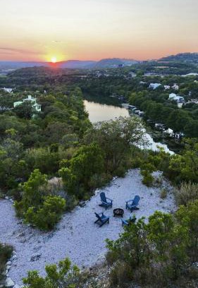 Renaissance Park Maison | Lake Austin Overlook