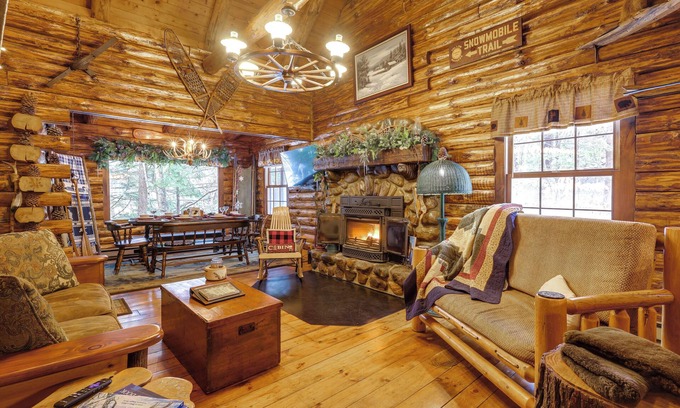 Lake Luzerne Cabine | Lake & Beach Access at Lake Luzerne Cabin!