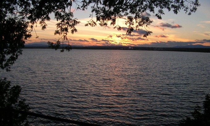 Plattsburgh Cabine | Chalet du lac Champlain