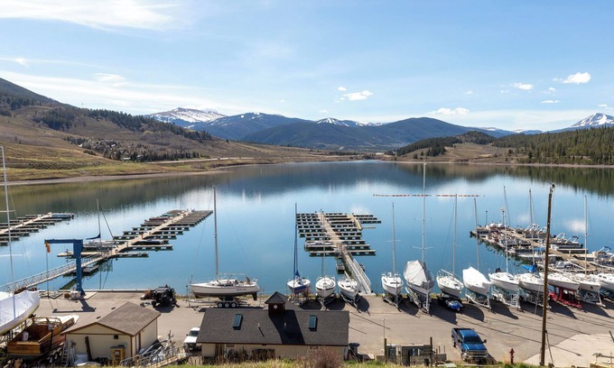 Dillon Appartement | Lake Cliffe #303, Building E By Summit County Mountain Retreats