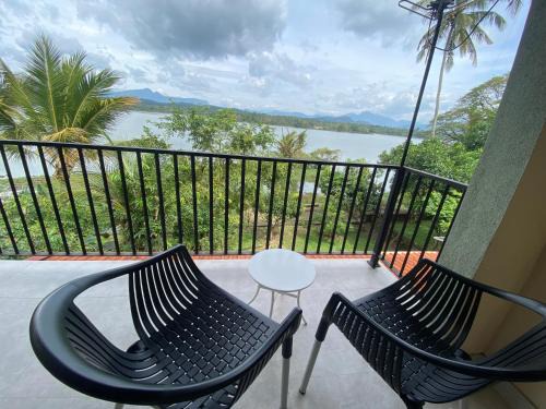 Ibbagamuwa Hôtel | Lake Entrance