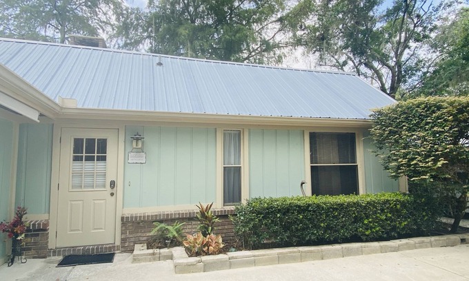 DeLand Appartement | Lake Forest Retreat