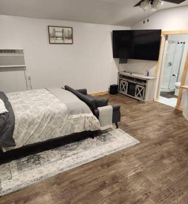 Quitman Maison | Lake Fork Getaway!