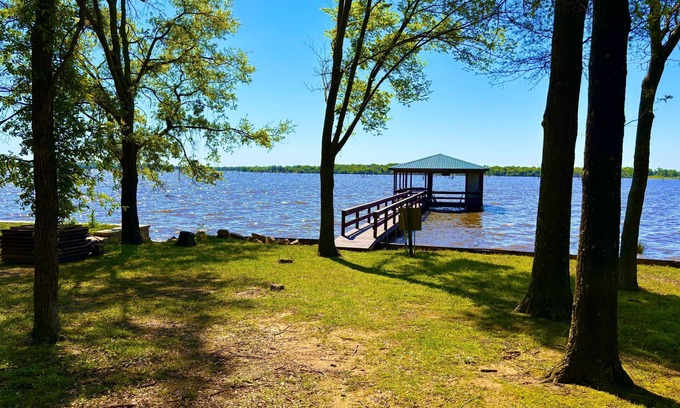 Emory Maison | Lake Fork Premium Waterfront Retreat - Fishing Boating Kayak Boat Dock/Slip