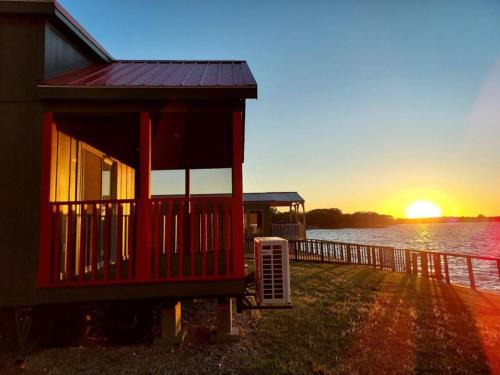 Dogwood Maison | Lake Front Cottage Paradise