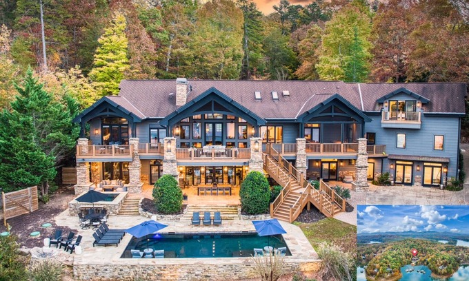 Blue Ridge Cabine | Private Dock Lakeside Mansion Resort Pool Hot tub