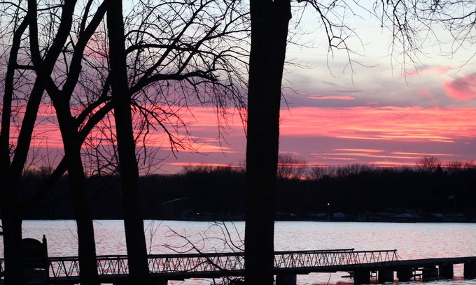 Cedar Lake Maison | LAKE LIFE # 1 W / LAKE ACCESS - SPÉCIAL AUTOMNE 1 NITE MIN
