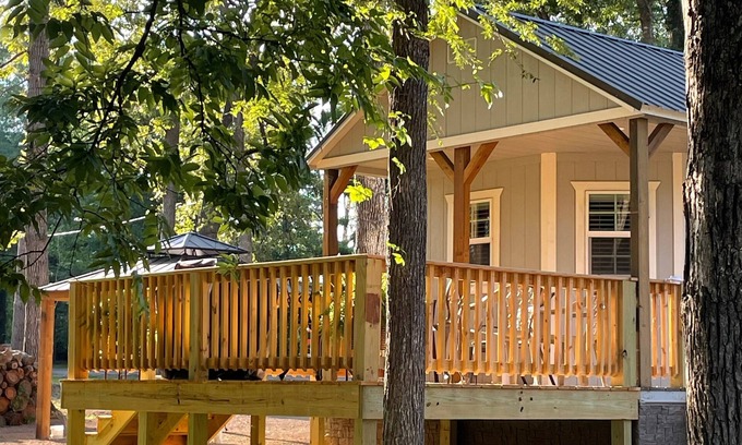 Avinger Cabine | Lake o' the Pines Cozy Cabin