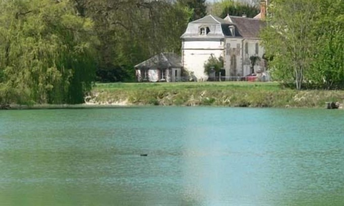Juvigny Cabine | Pavillon du Lac au Château de Juvigny