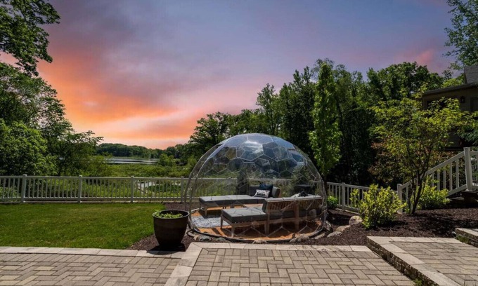 Valparaiso Copropriété | Lake retreat with unique dome near Indiana Dunes