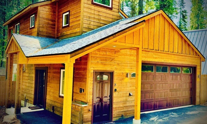 Tahoe Pines Cabine | Lake Tahoe W. Shore Cabin, Tahoe Pines / Homewood, 8-10 personnes, Hottub, Wifi, Cabl