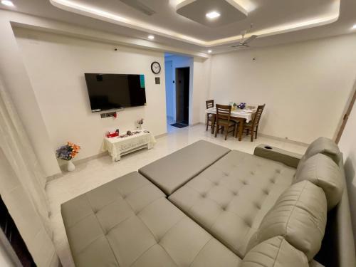 Powai Appartement | Lake View 2 BHK in Powai A