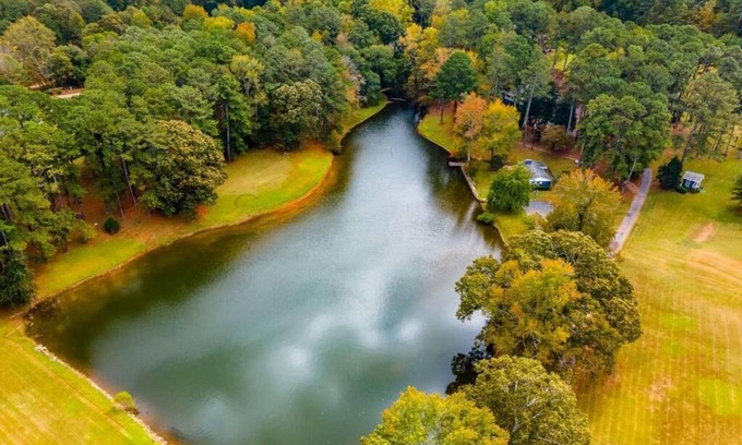 Hampton Cottage | Lake View: Cozy 2 BR Cottage Close to Atlanta