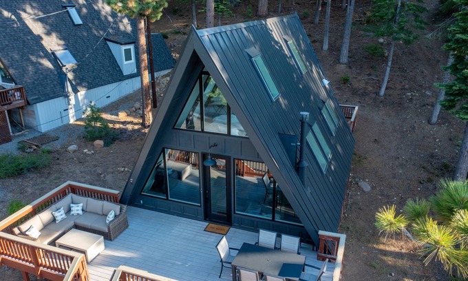 Talmont Cabine | Lake View · Private Lake Access · A/C · EV · Pets