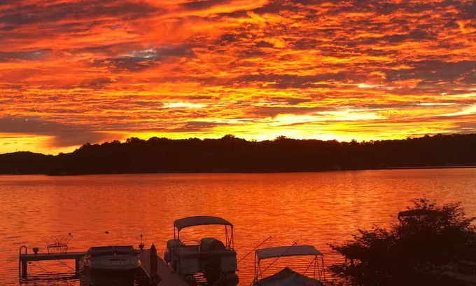 Glasser Appartement | LAKEFRONT - 3-bedroom apartment on Lake Hopatcong - Main Lake Views